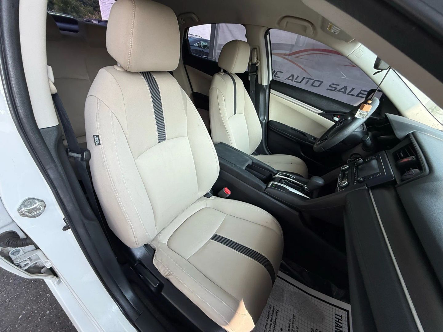 2019 Honda Civic - Image 26