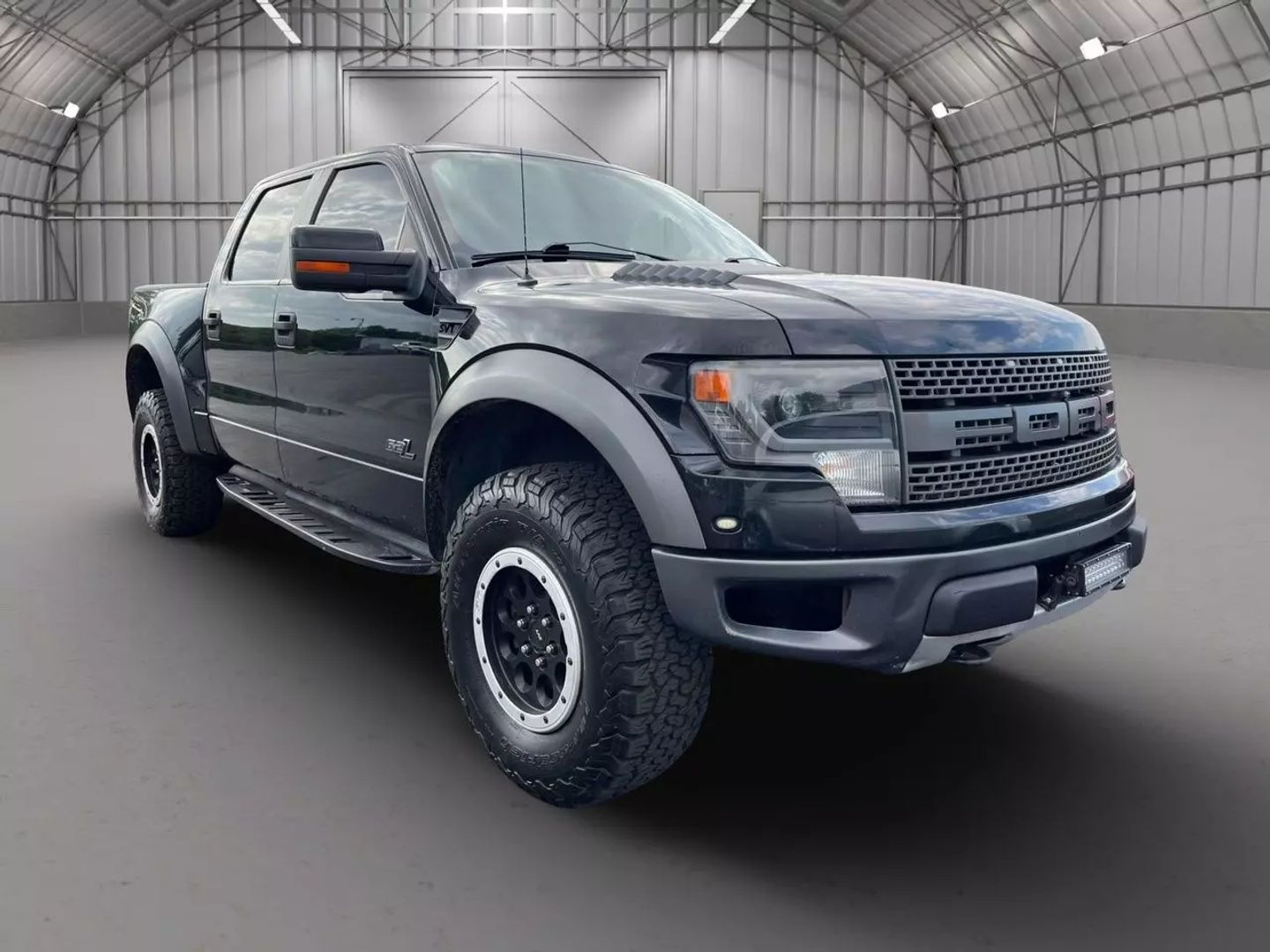Used 2013 Ford F-150 SVT Raptor with VIN 1FTFW1R69DFA37136 for sale in Kansas City