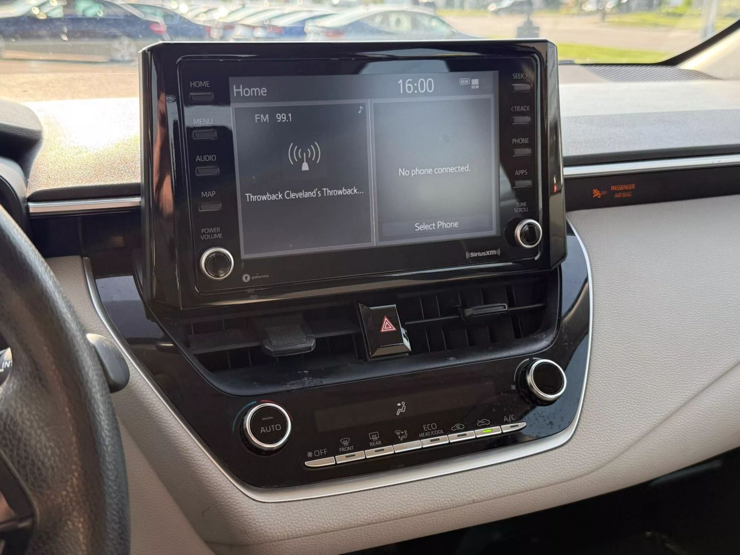 2022 Toyota Corolla - Image 31