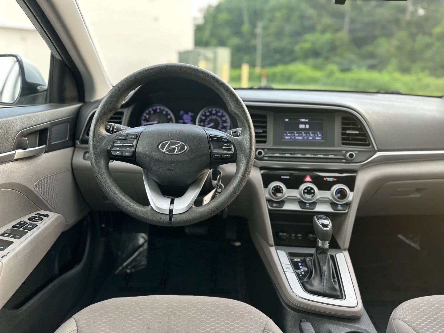 2019 HYUNDAI ELANTRA SEDAN 4-CYL, 2.0 LITER SE SEDAN 4D