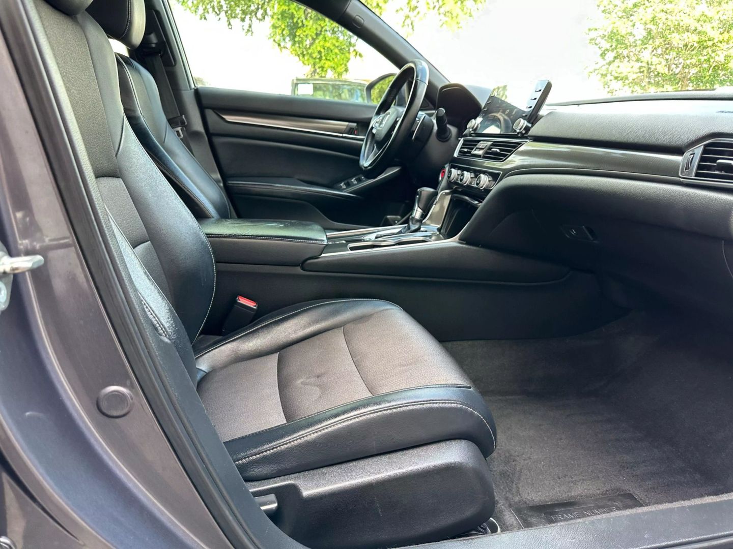 2018 Honda Accord - Image 17