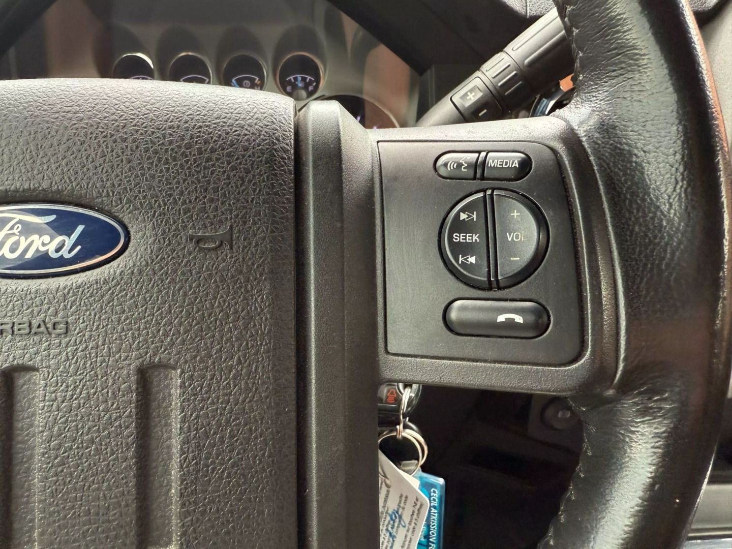 2015 Ford F250 Super Duty Crew Cab - Image 25
