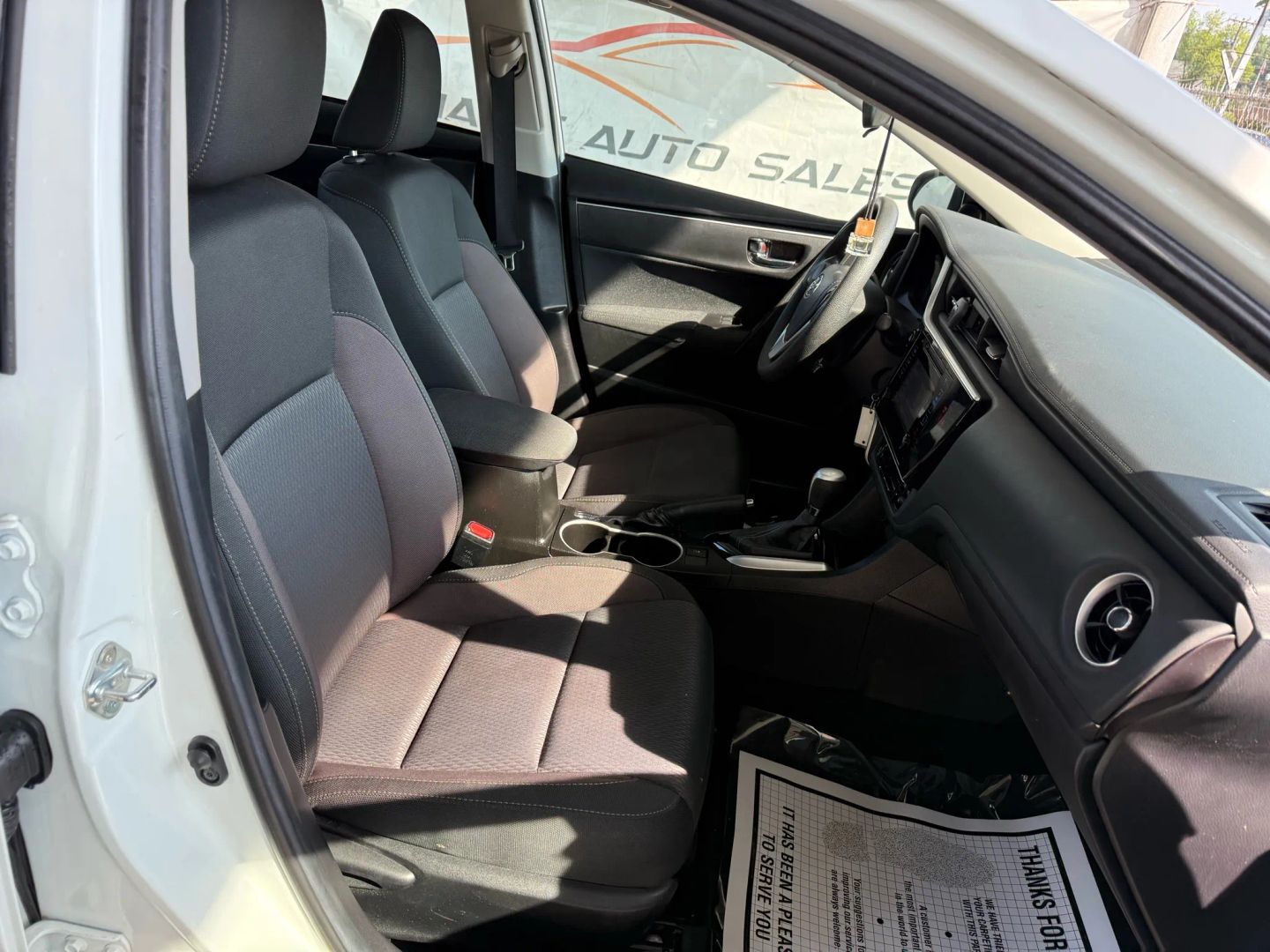 2018 Toyota Corolla - Image 25