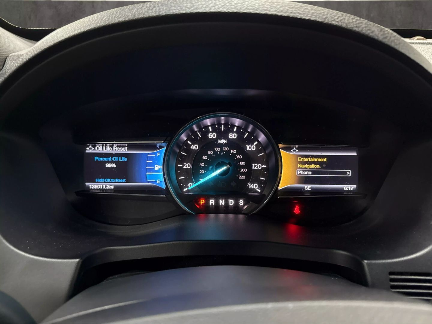 2016 Ford Explorer - Image 39