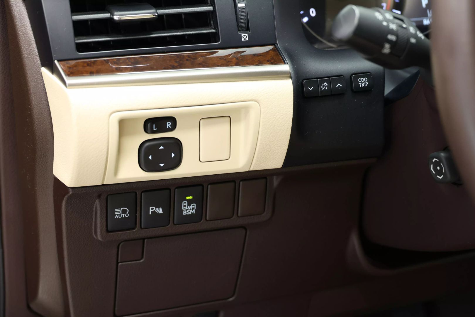 2016 Lexus Es - Image 19