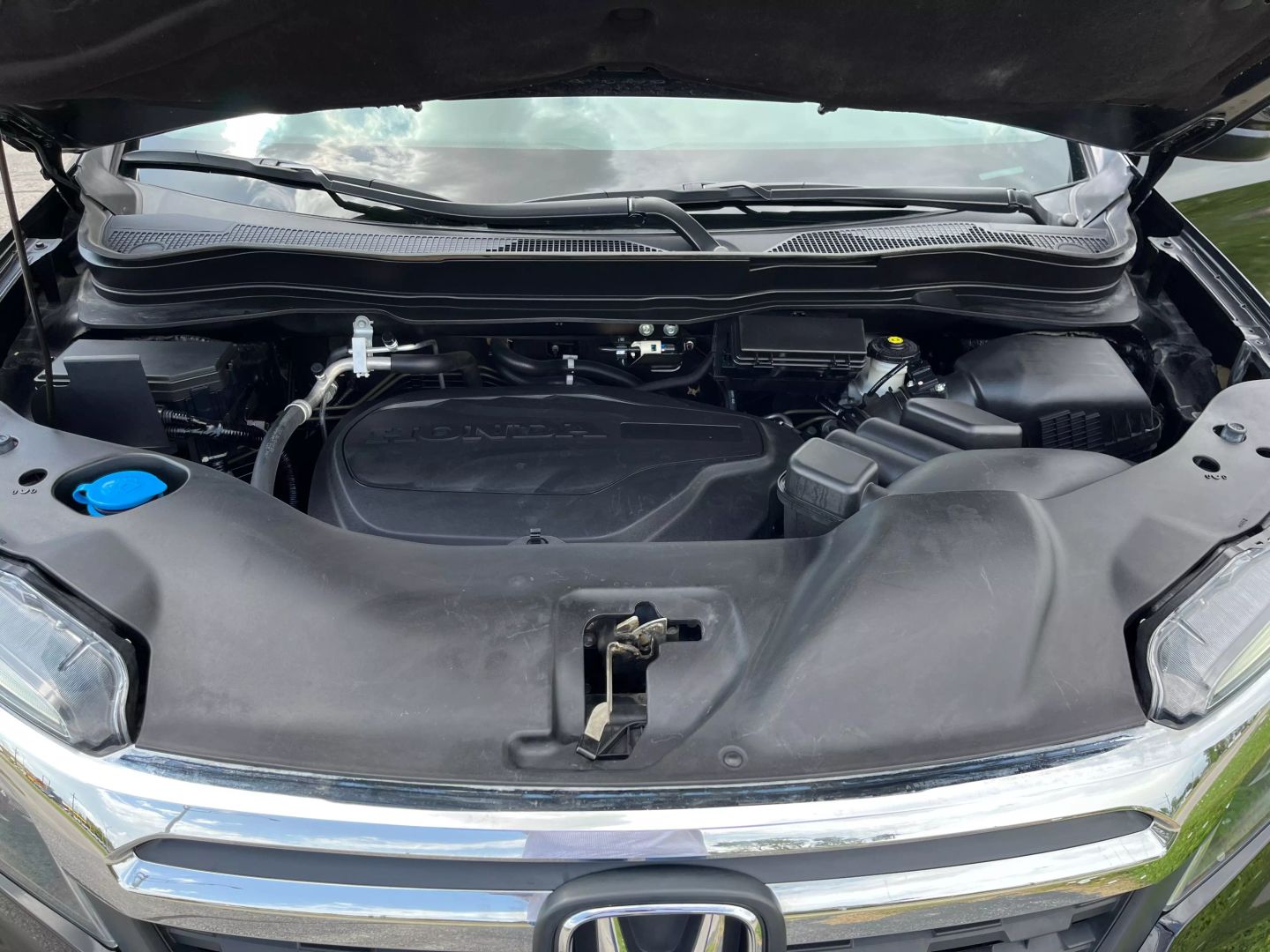 2018 HONDA RIDGELINE PICKUP V6, I-VTEC, 3.5 LITER RTL-T PICKUP 4D 5 FT