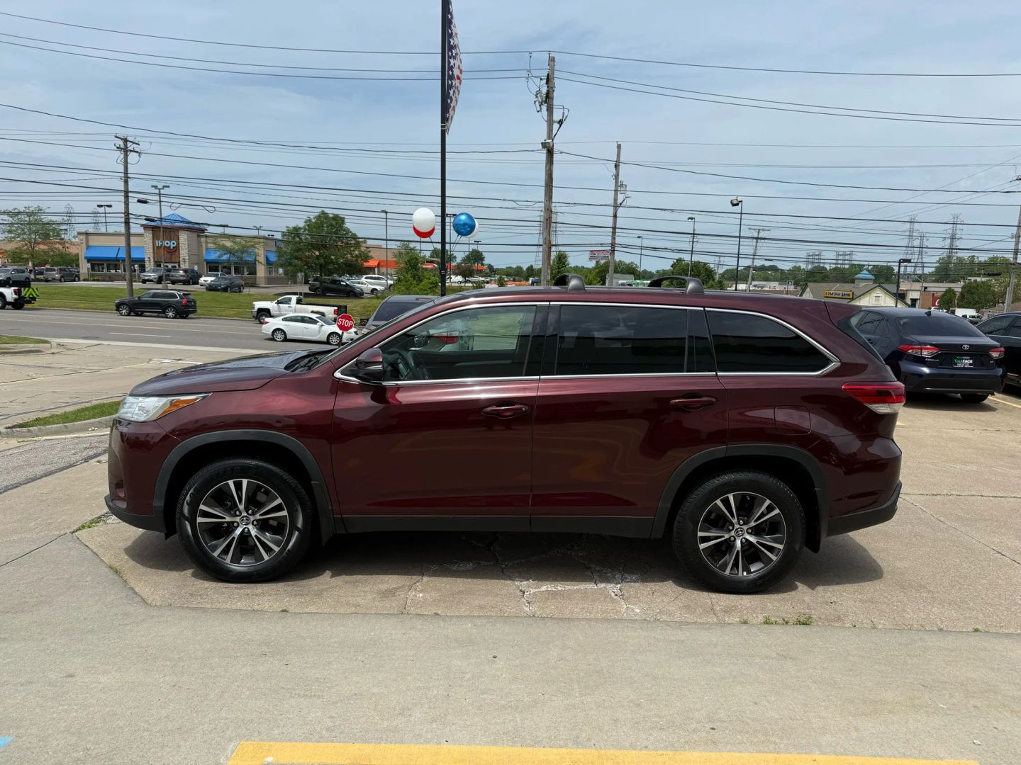 2019 Toyota Highlander - Image 6
