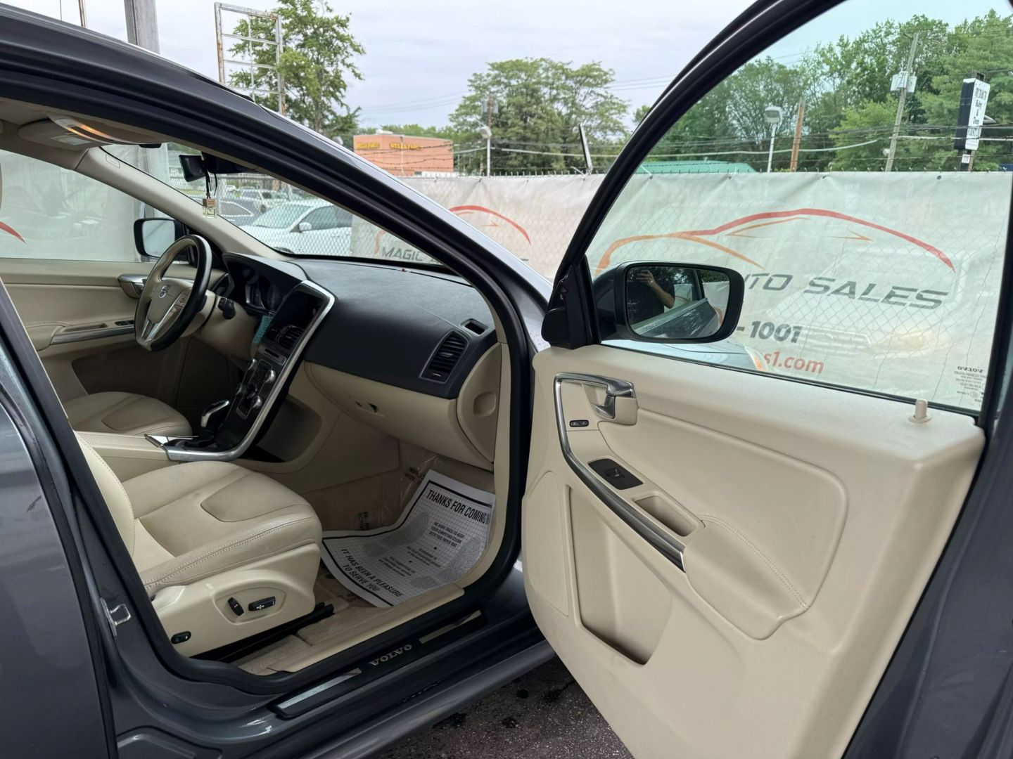 2016 Volvo Xc60 - Image 24