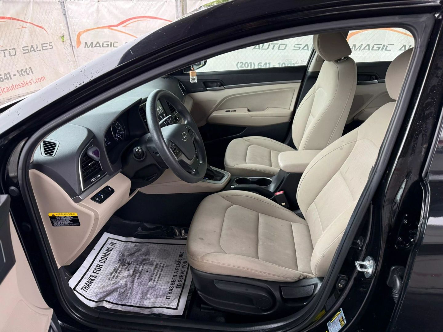 2018 Hyundai Elantra - Image 15