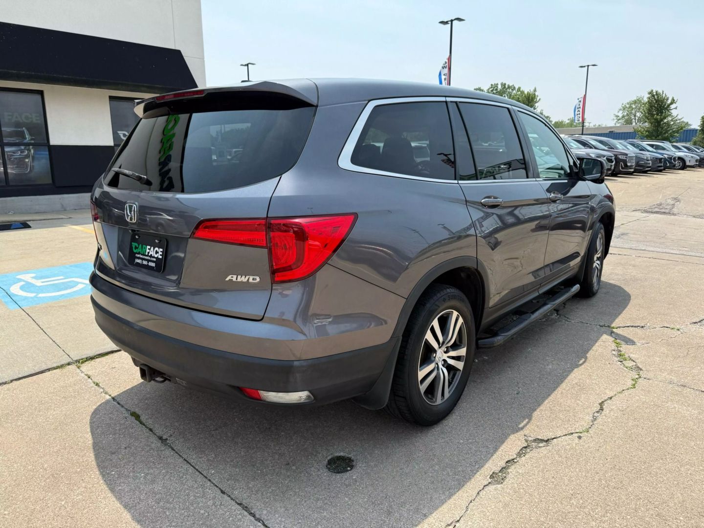 2017 Honda Pilot - Image 16