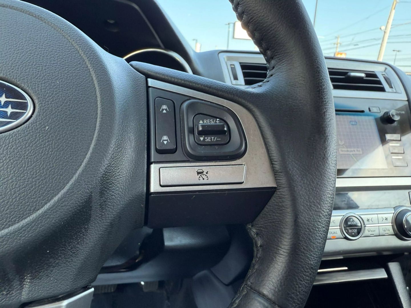2015 Subaru Outback - Image 33
