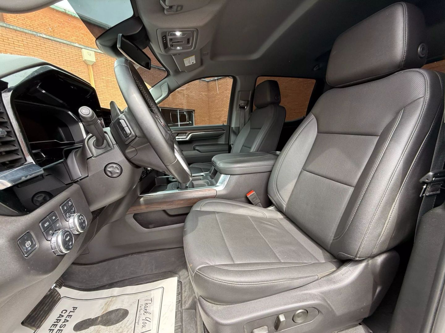 2024 Gmc Sierra 1500 Crew Cab - Image 2