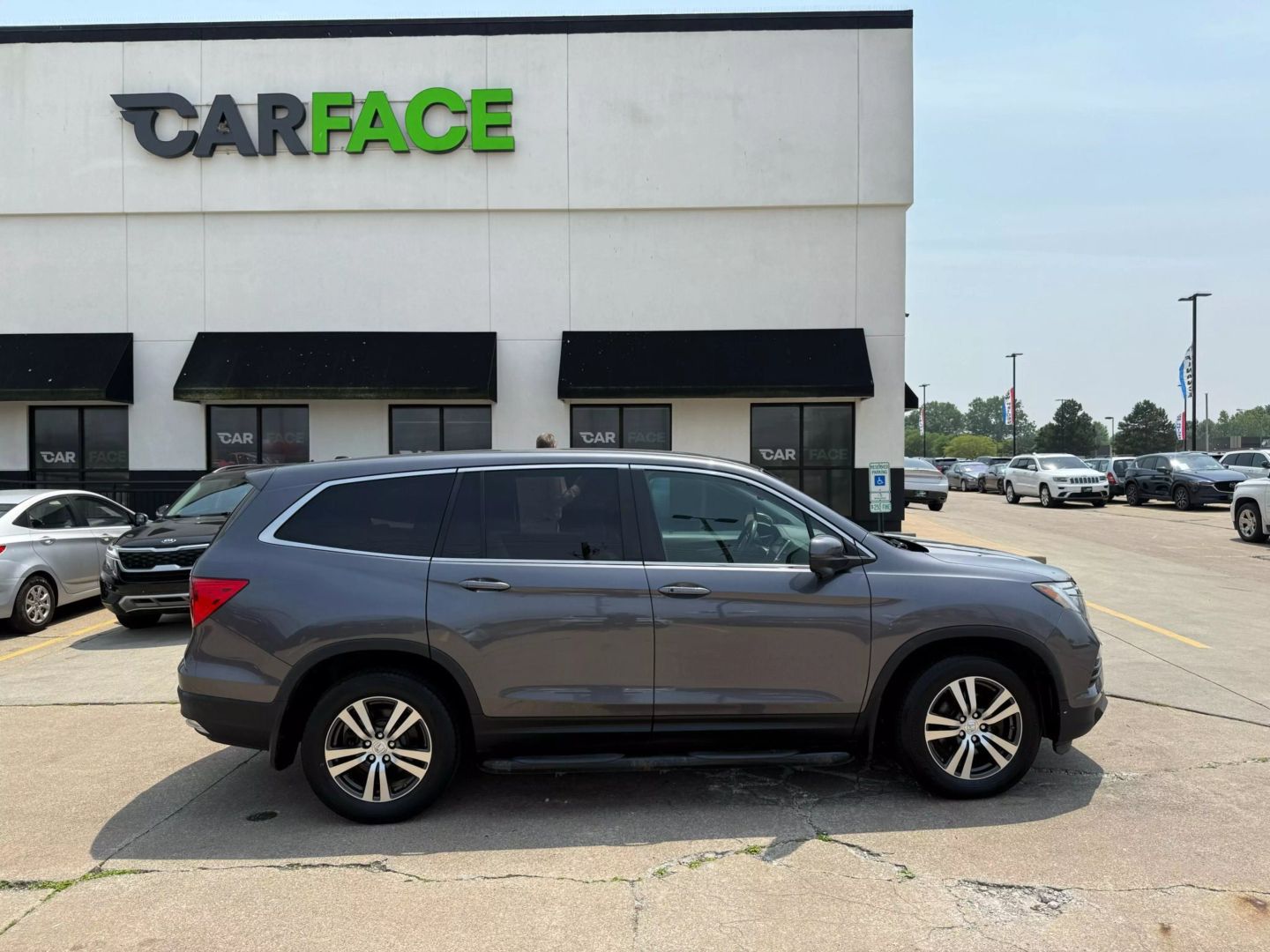 2017 Honda Pilot - Image 17
