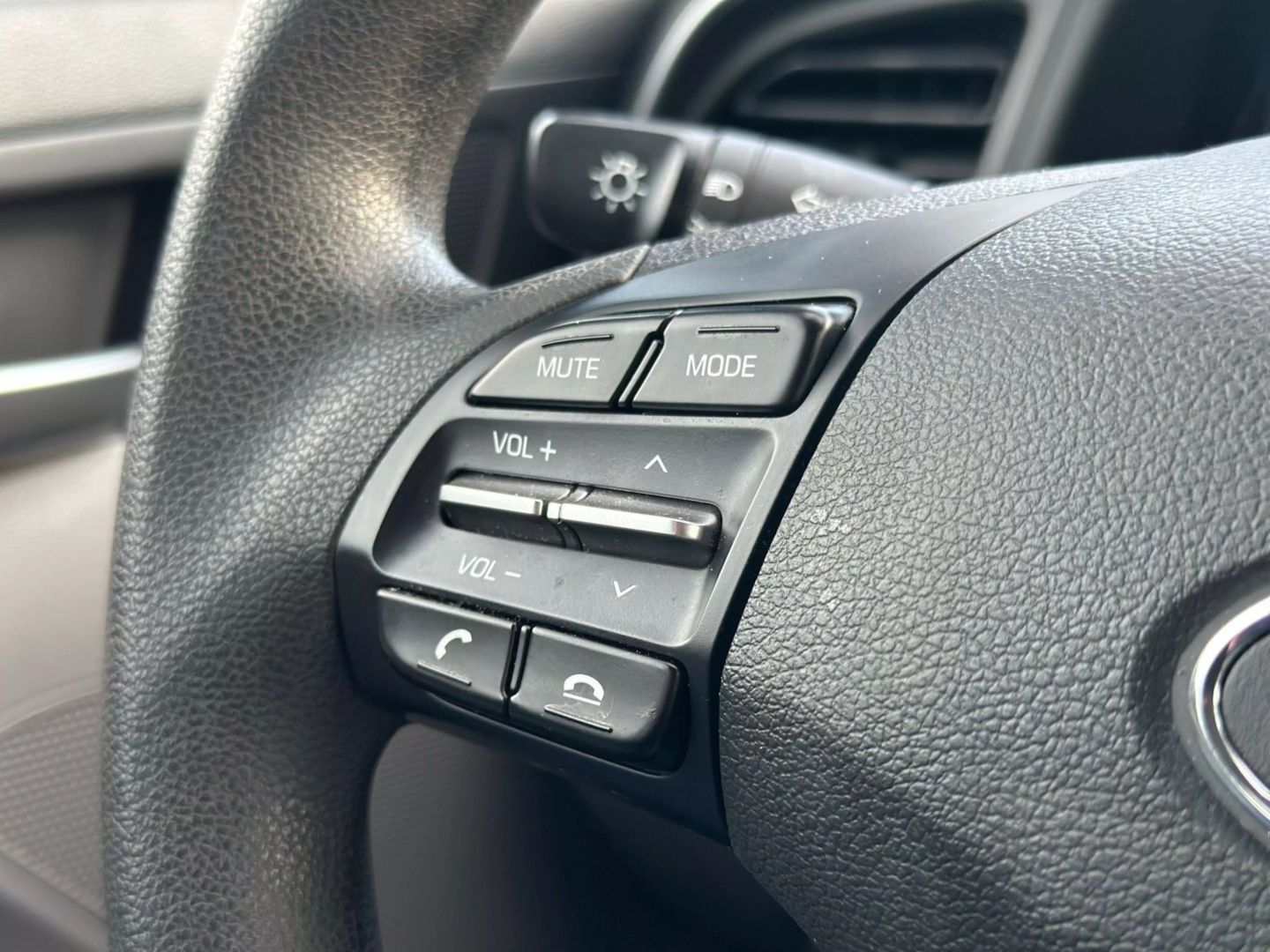 2019 HYUNDAI ELANTRA SEDAN 4-CYL, 2.0 LITER SE SEDAN 4D