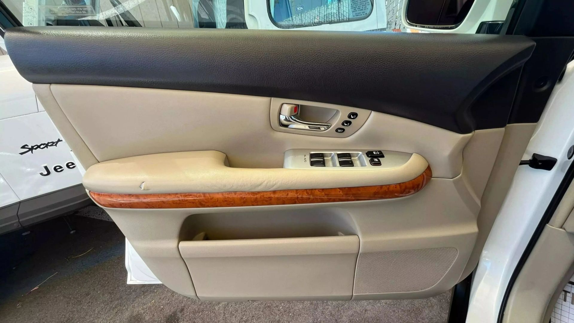 2006 Lexus Rx  Vin: Jtjgw31u462000402 Stock Id: 000402 - Image 9