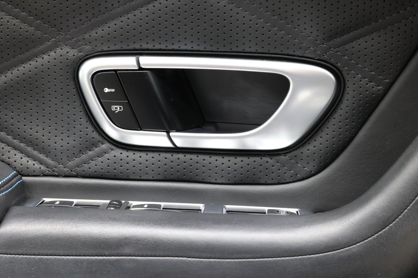 2014 Bentley Continental - Image 11