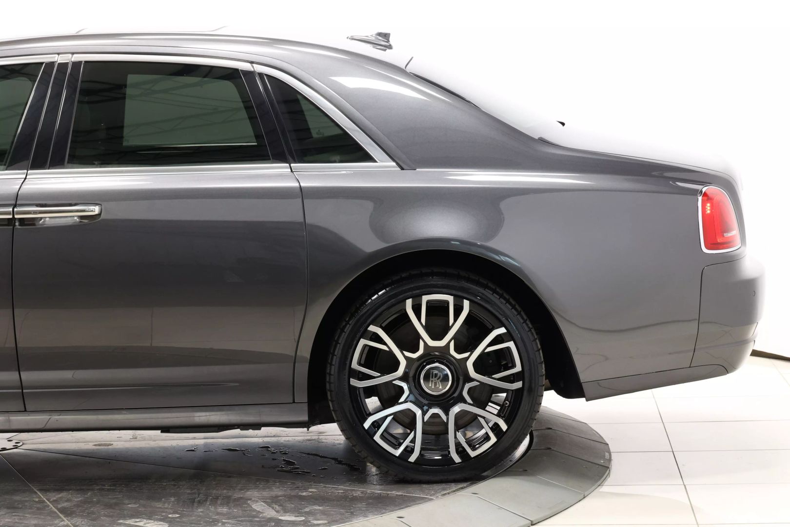 2015 Rolls-royce Ghost - Image 8
