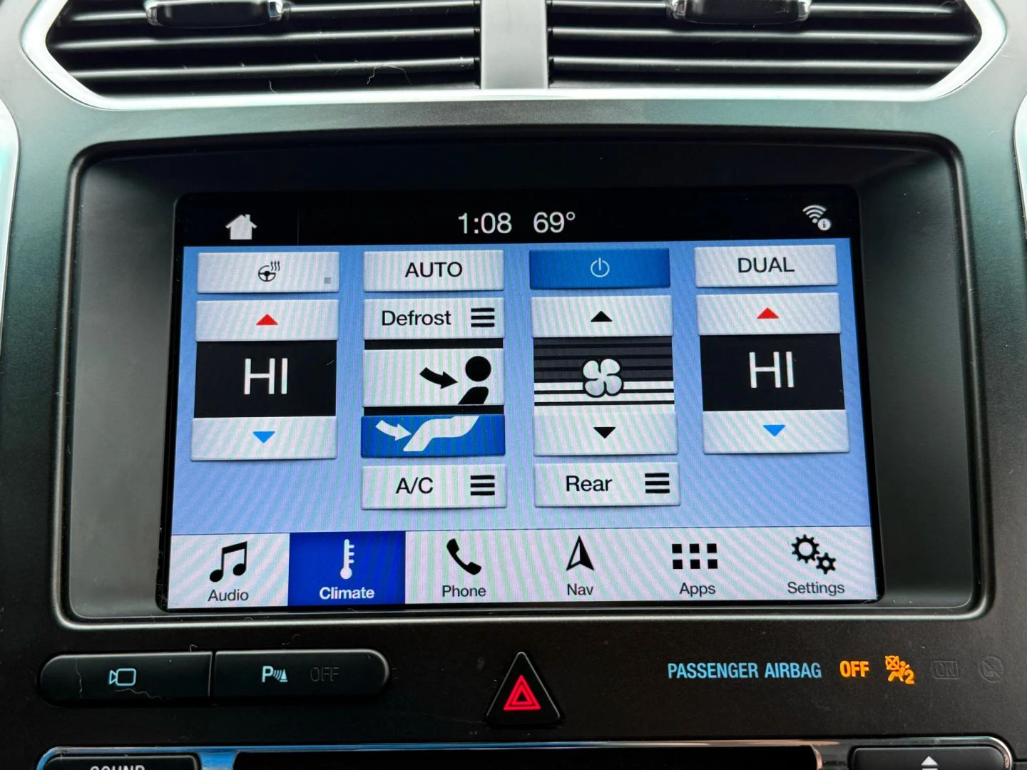 2017 Ford Explorer - Image 37