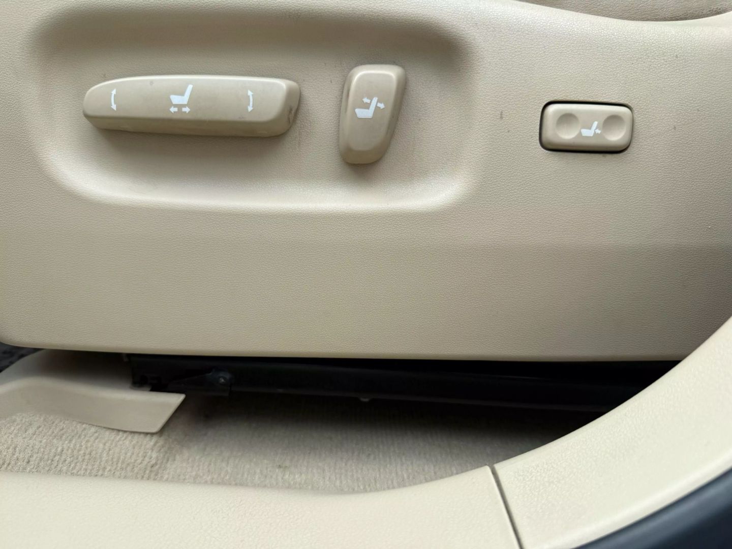 2011 Lexus Rx - Image 16
