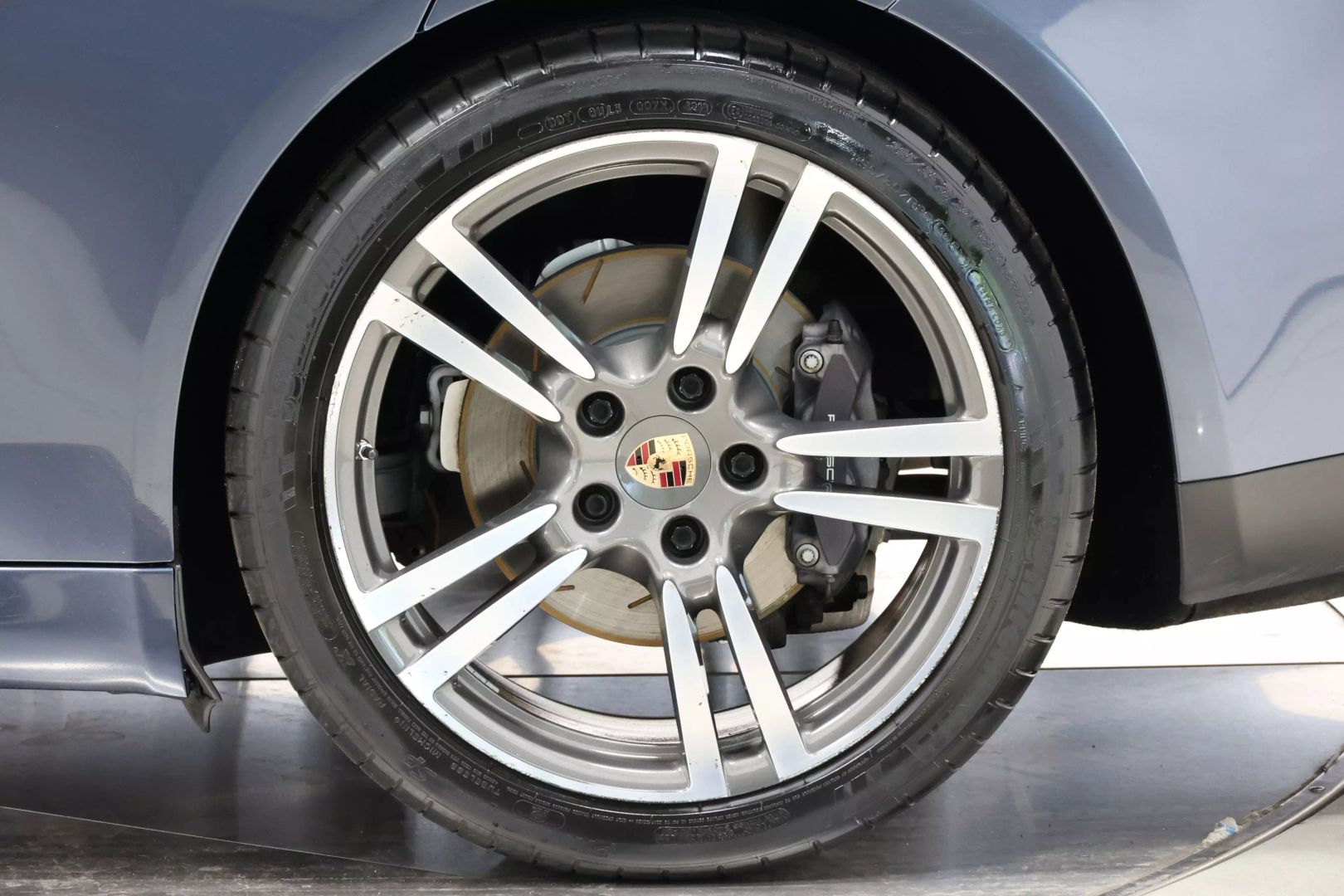2014 Porsche Panamera - Image 119