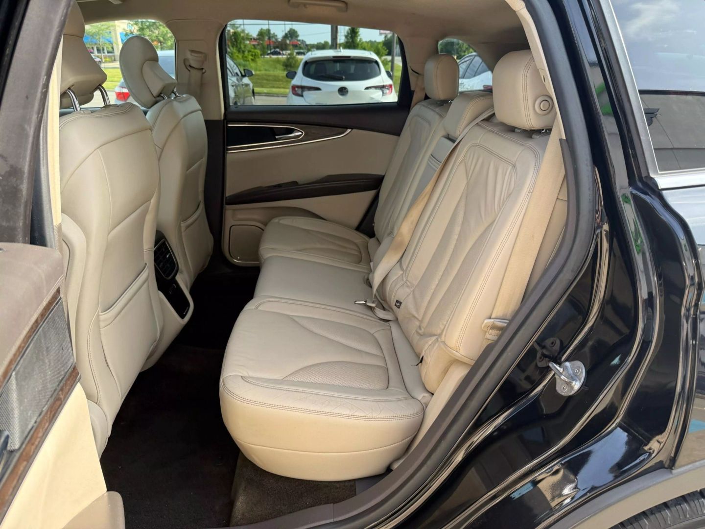 2016 Lincoln Mkx - Image 23
