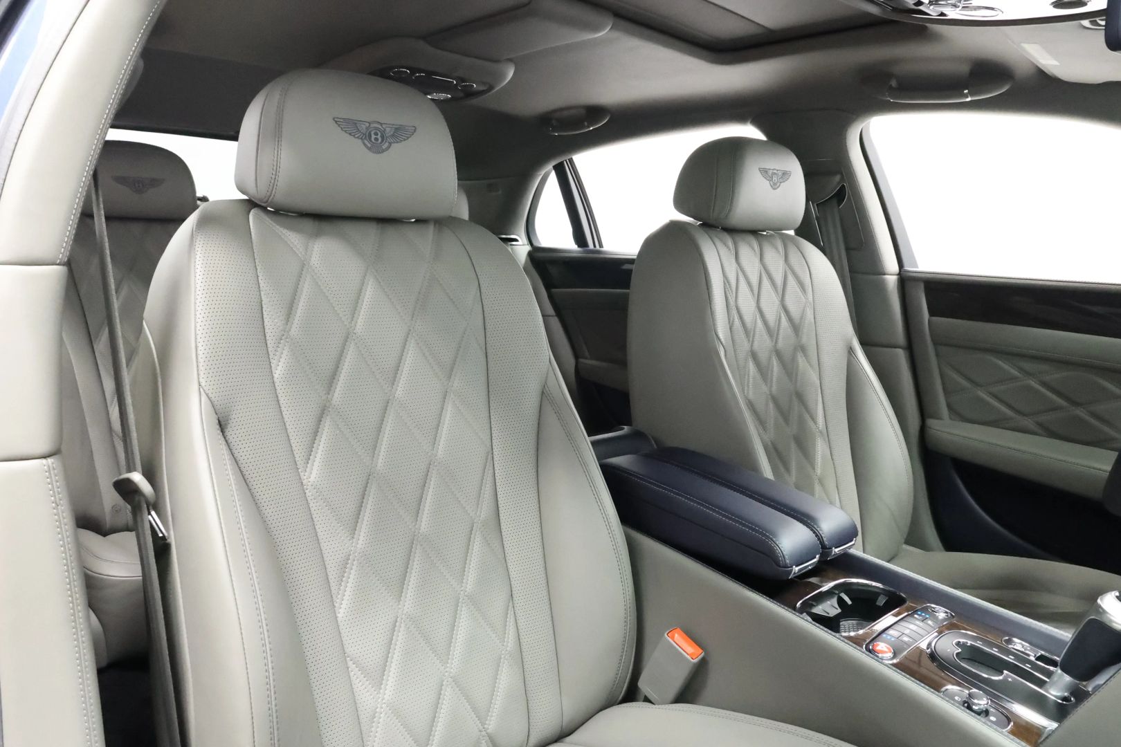 2016 Bentley Flying Spur - Image 90