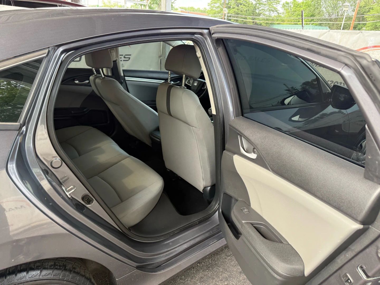 2018 Honda Civic - Image 19