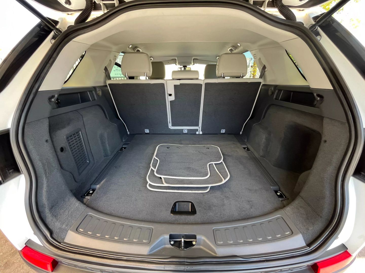 2019 Land Rover Discovery Sport  Vin: Salcp2fxxkh810080 Stock Id: 810080 - Image 24