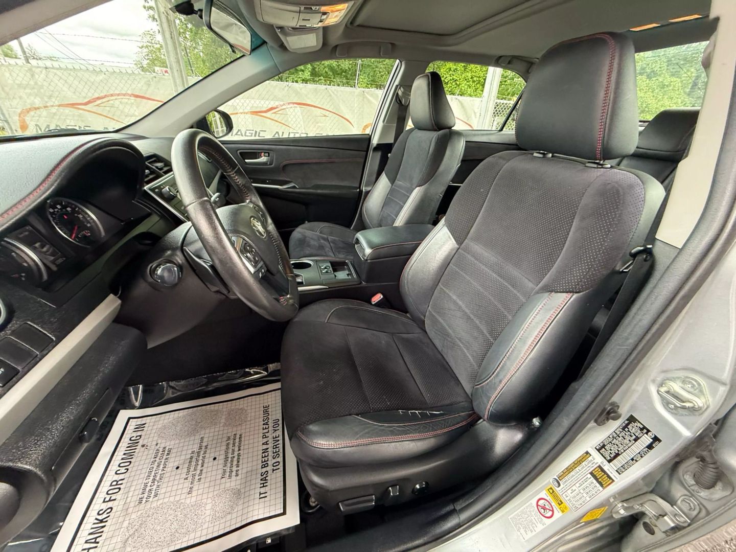 2015 Toyota Camry - Image 16
