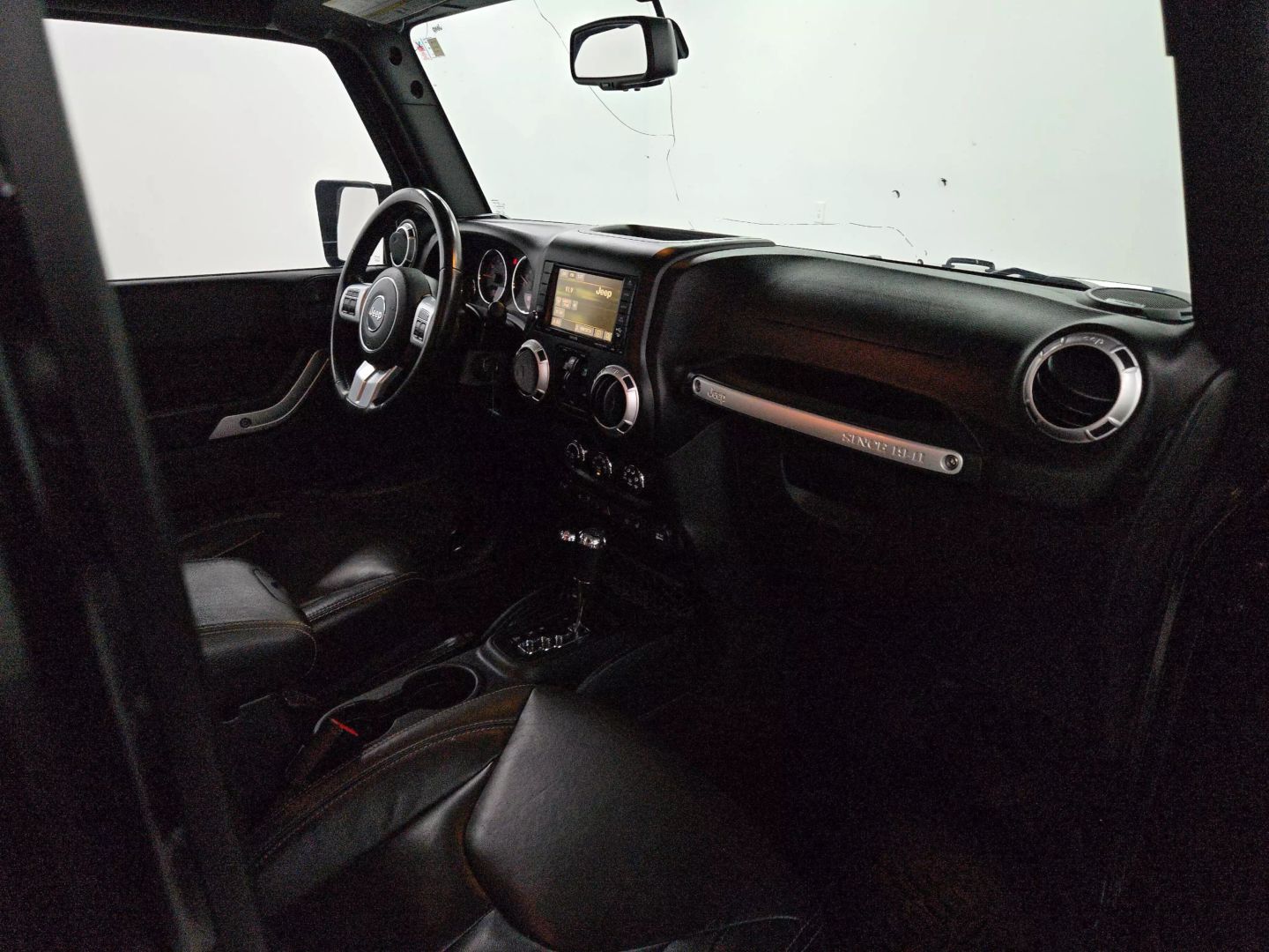 2016 Jeep Wrangler - Image 25