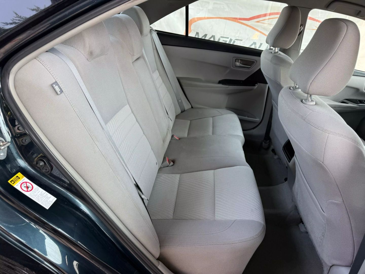 2015 Toyota Camry - Image 22