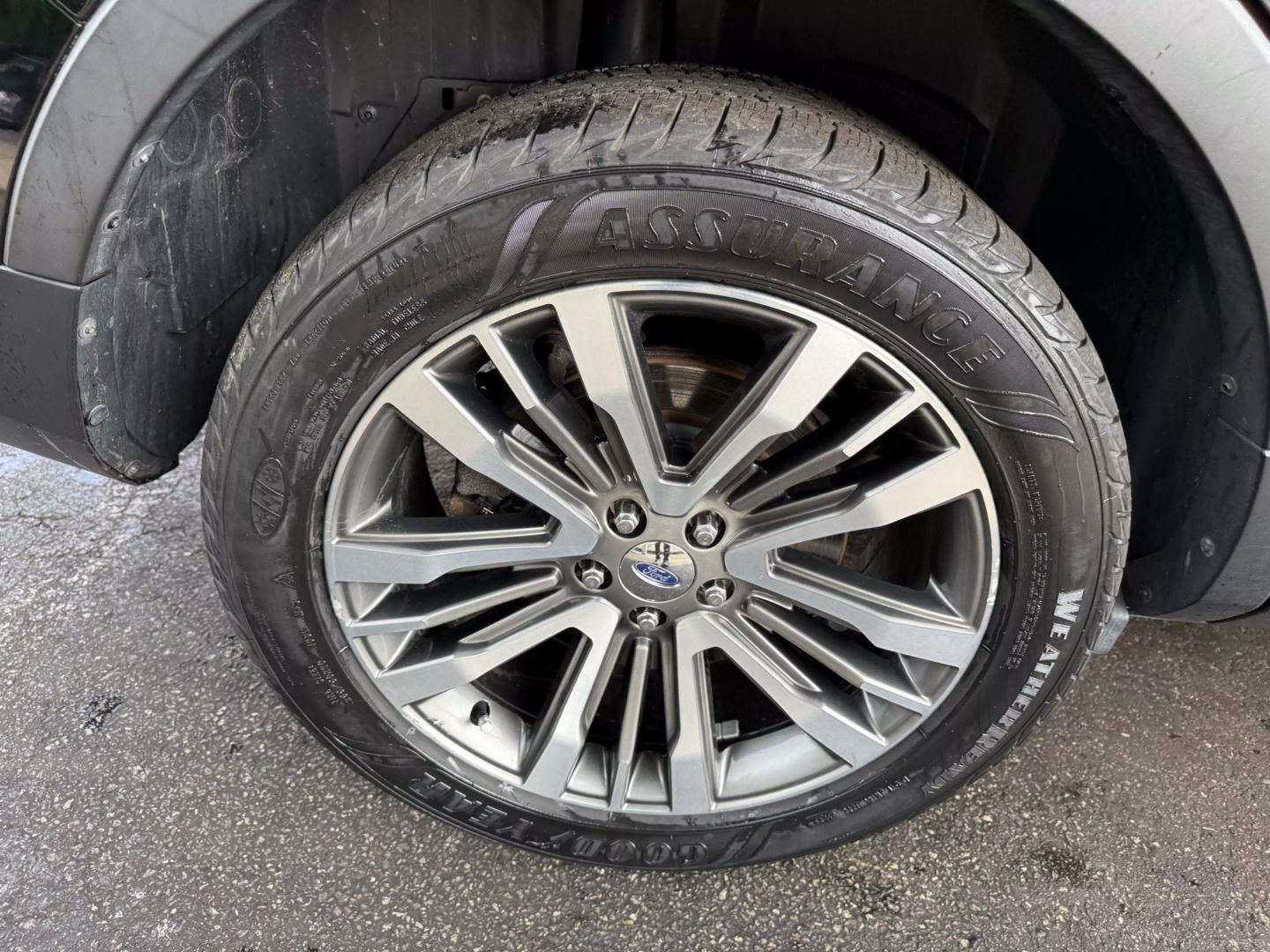 2018 Ford Explorer - Image 51