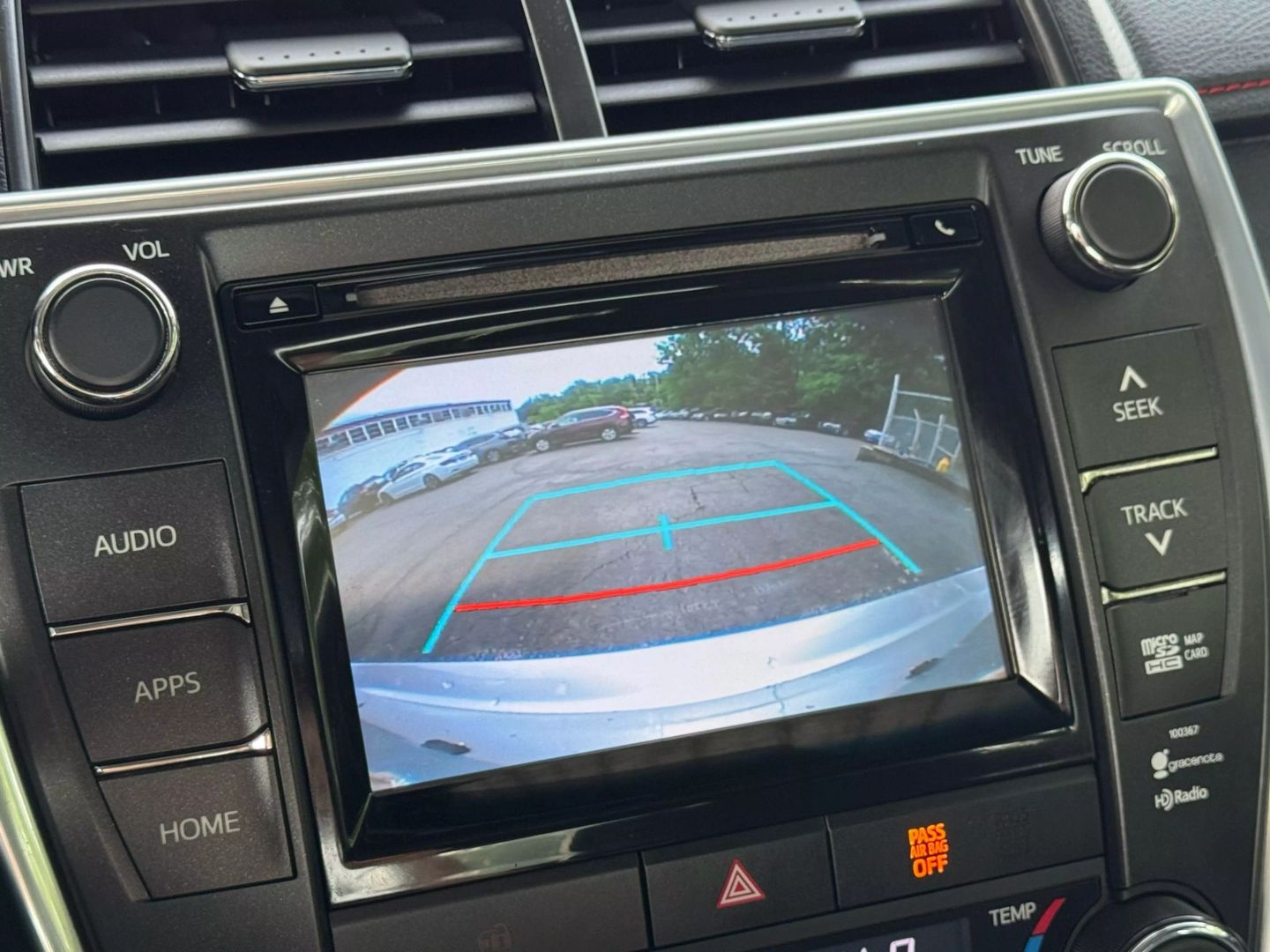2015 Toyota Camry - Image 37