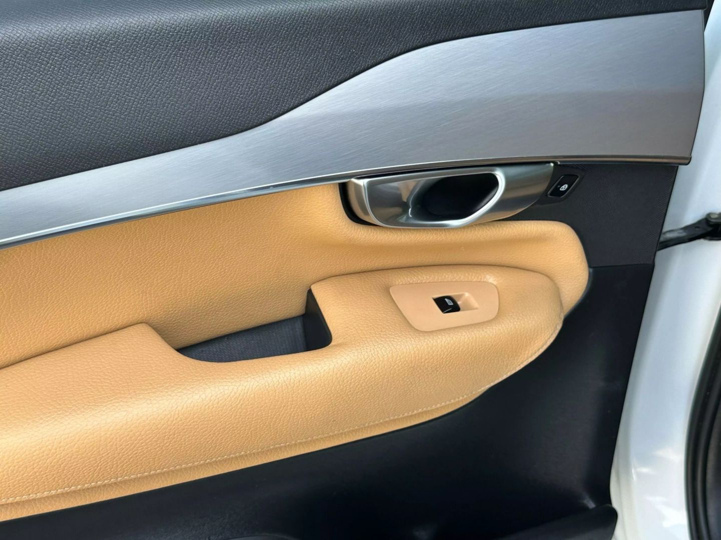 2018 Volvo Xc90 - Image 15