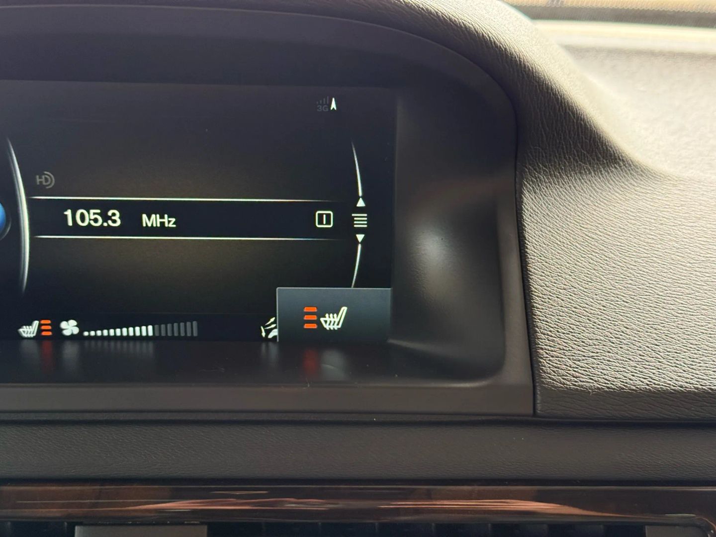 2016 Volvo Xc70 - Image 30