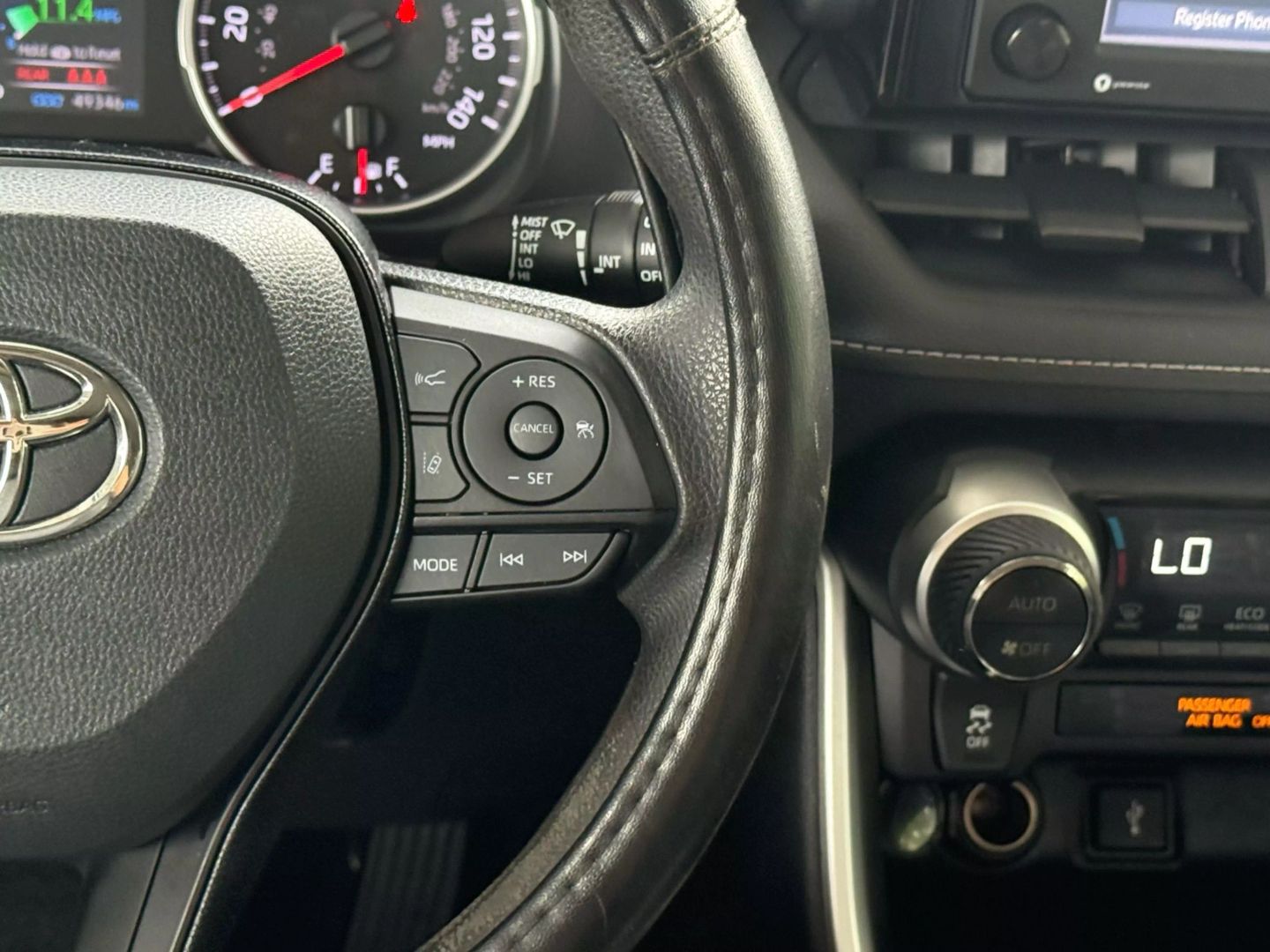 2020 Toyota Rav4 - Image 33
