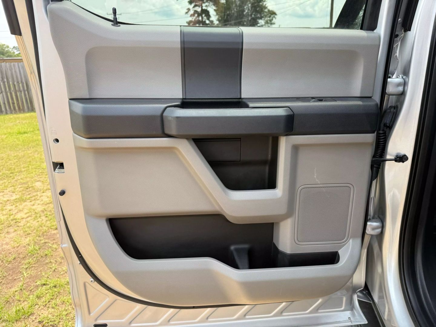 2017 Ford F150 Supercrew Cab - Image 17
