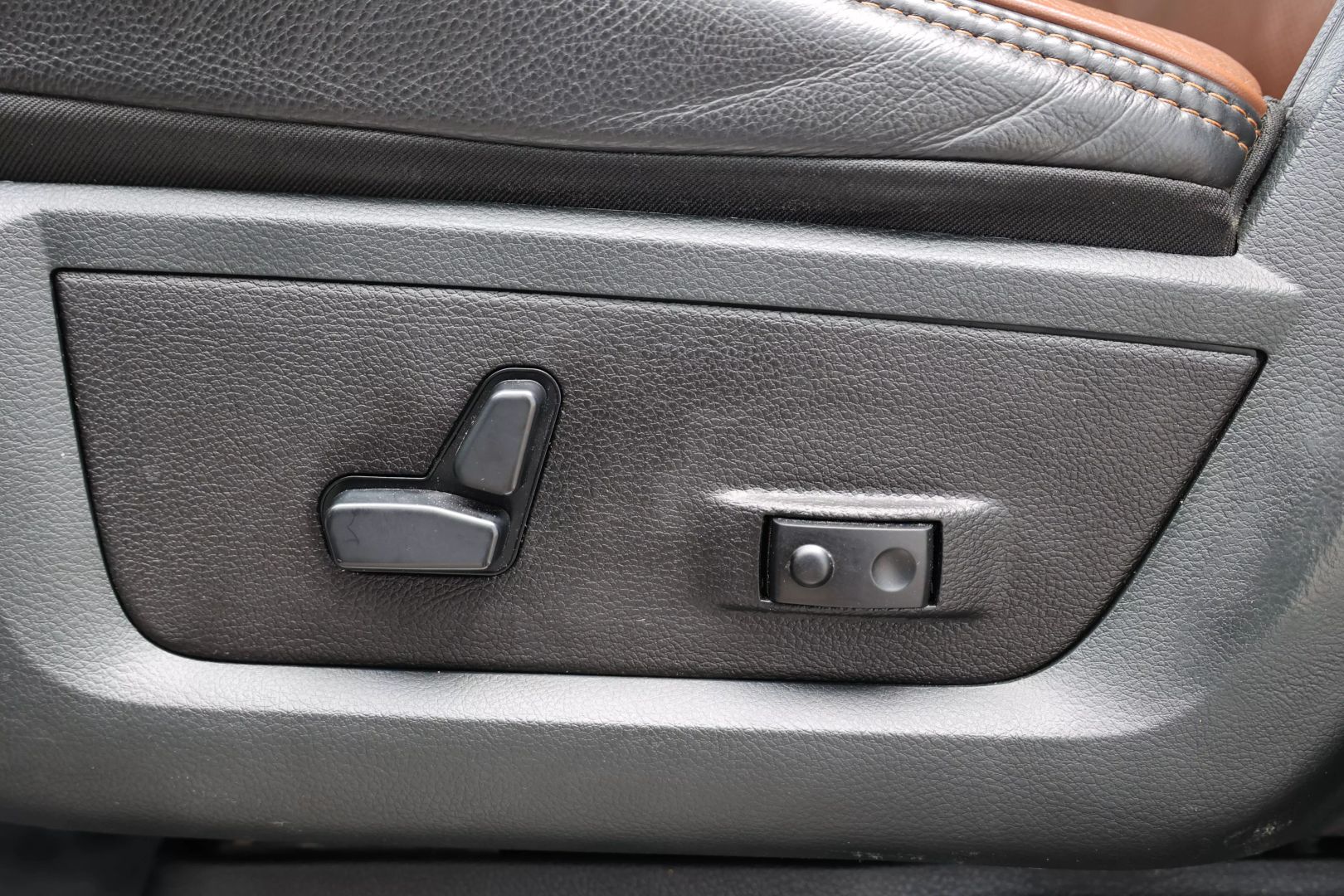 2019 Ram 2500 Crew Cab - Image 13