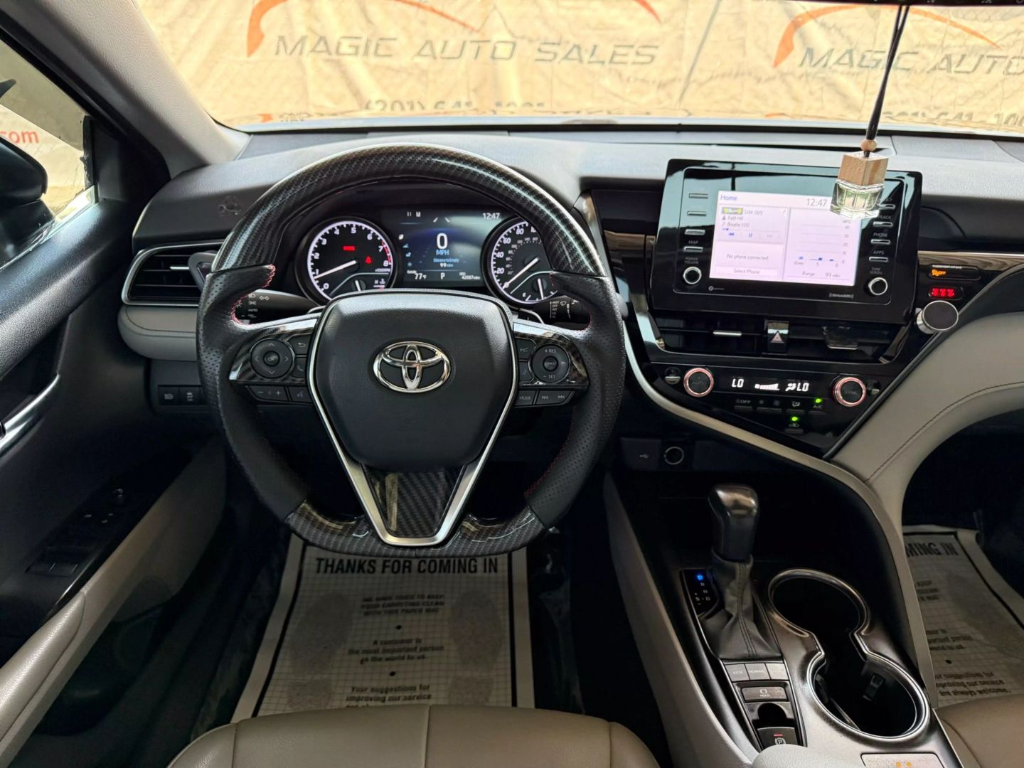 2022 Toyota Camry - Image 31