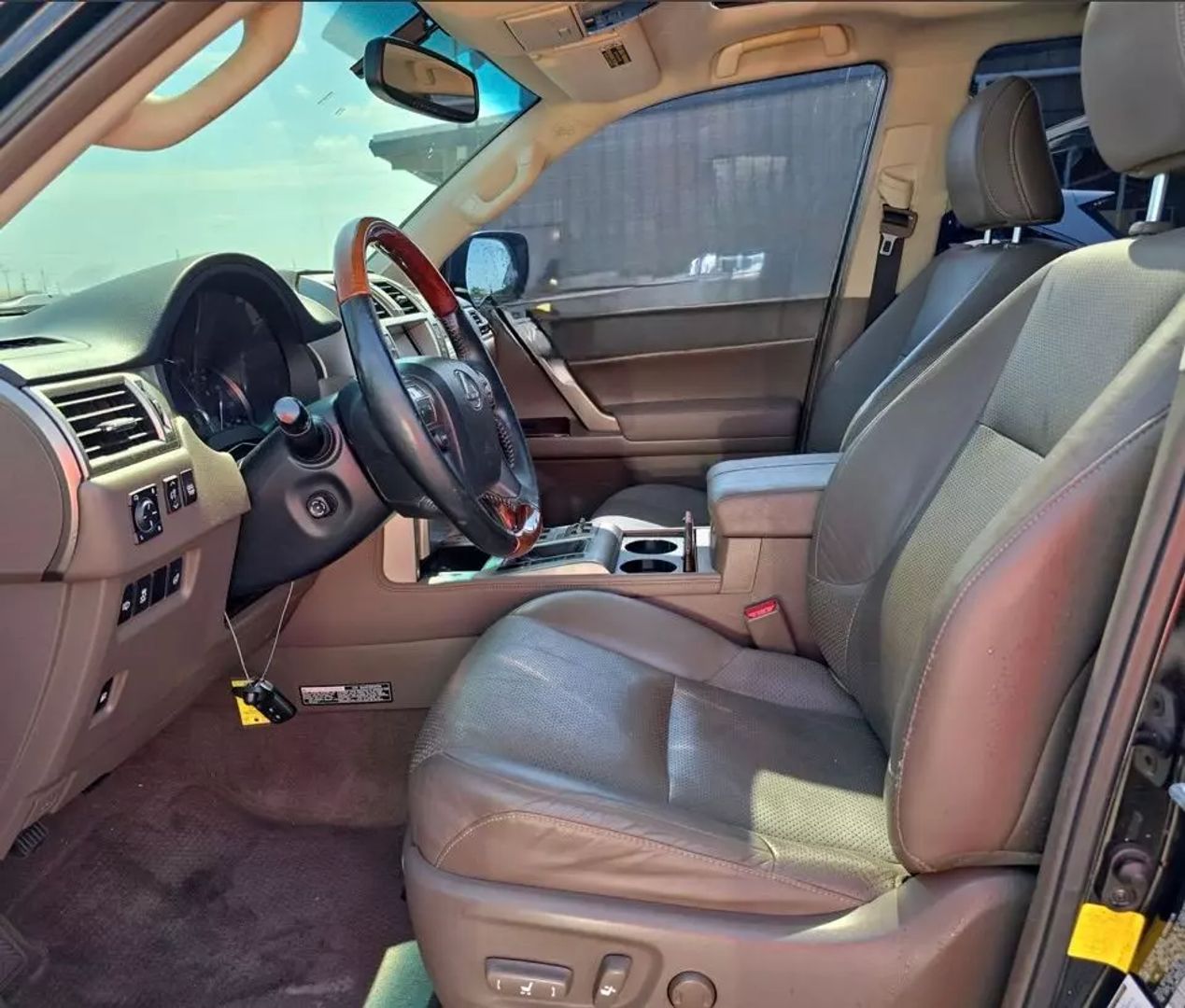 2012 Lexus Gx - Image 3