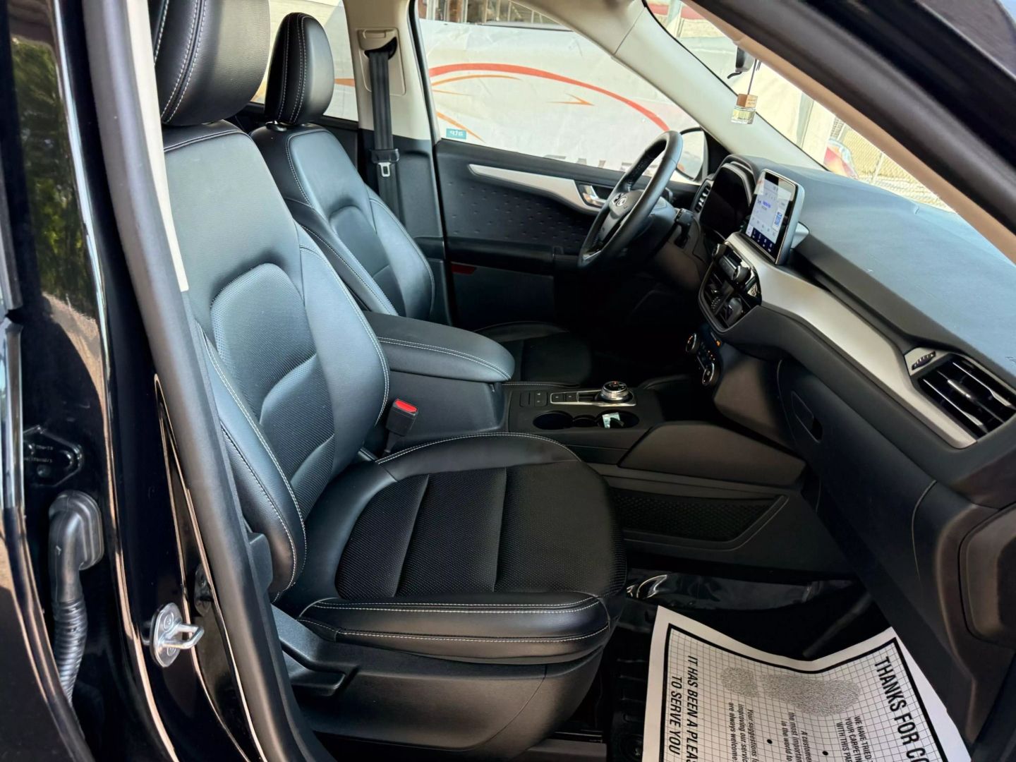 2020 Ford Escape - Image 25