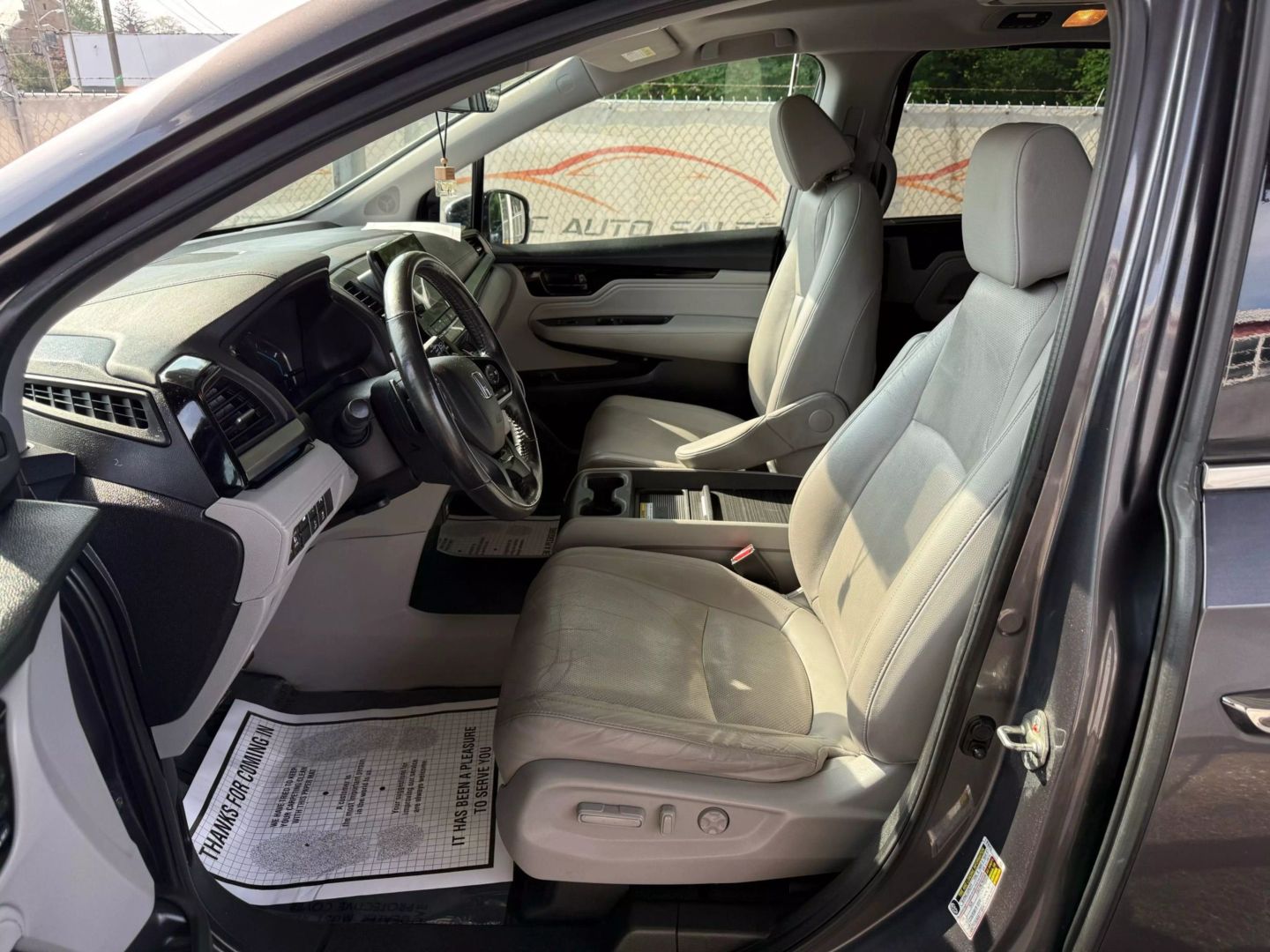 2018 Honda Odyssey - Image 15