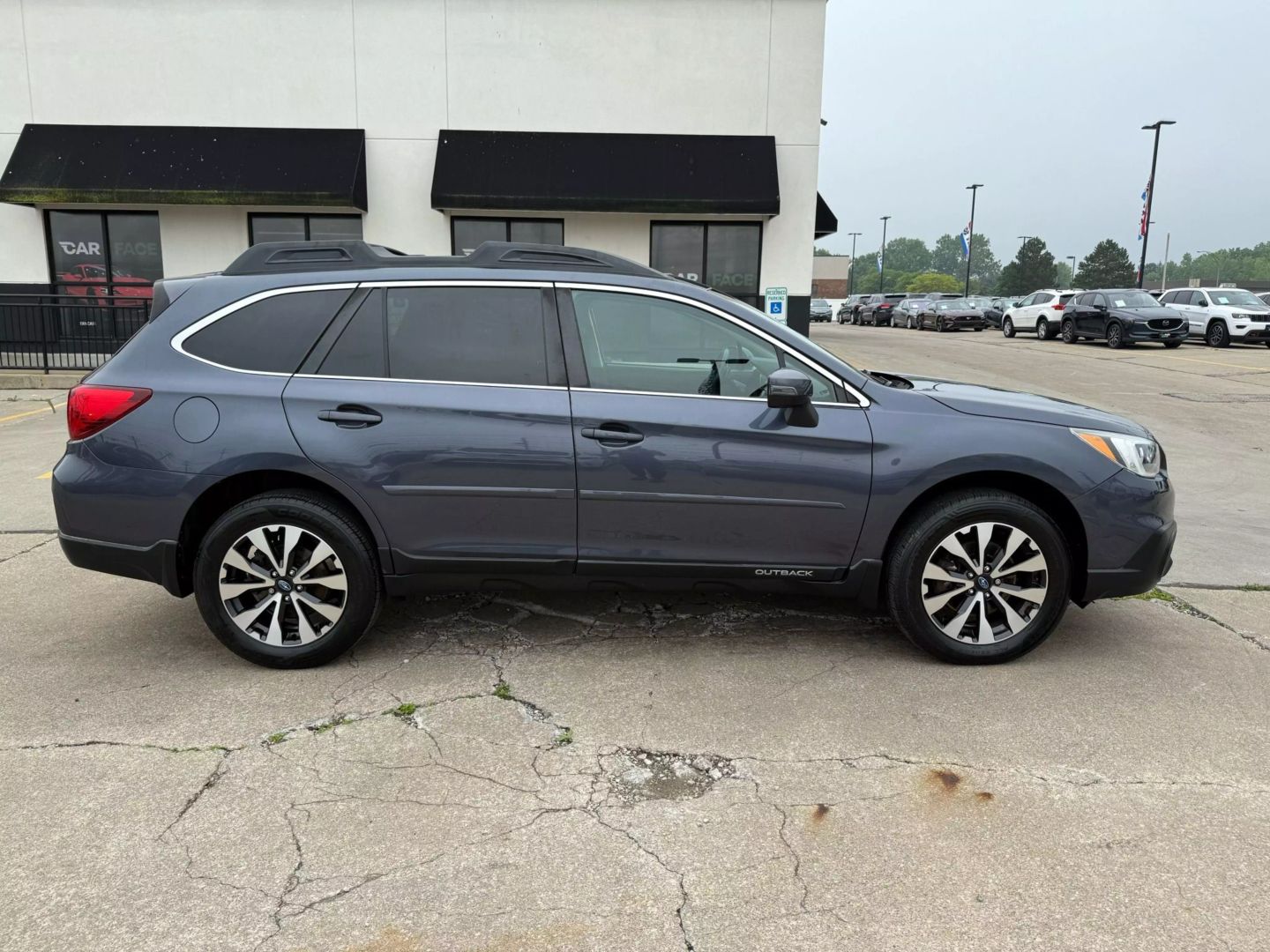 2017 Subaru Outback - Image 16