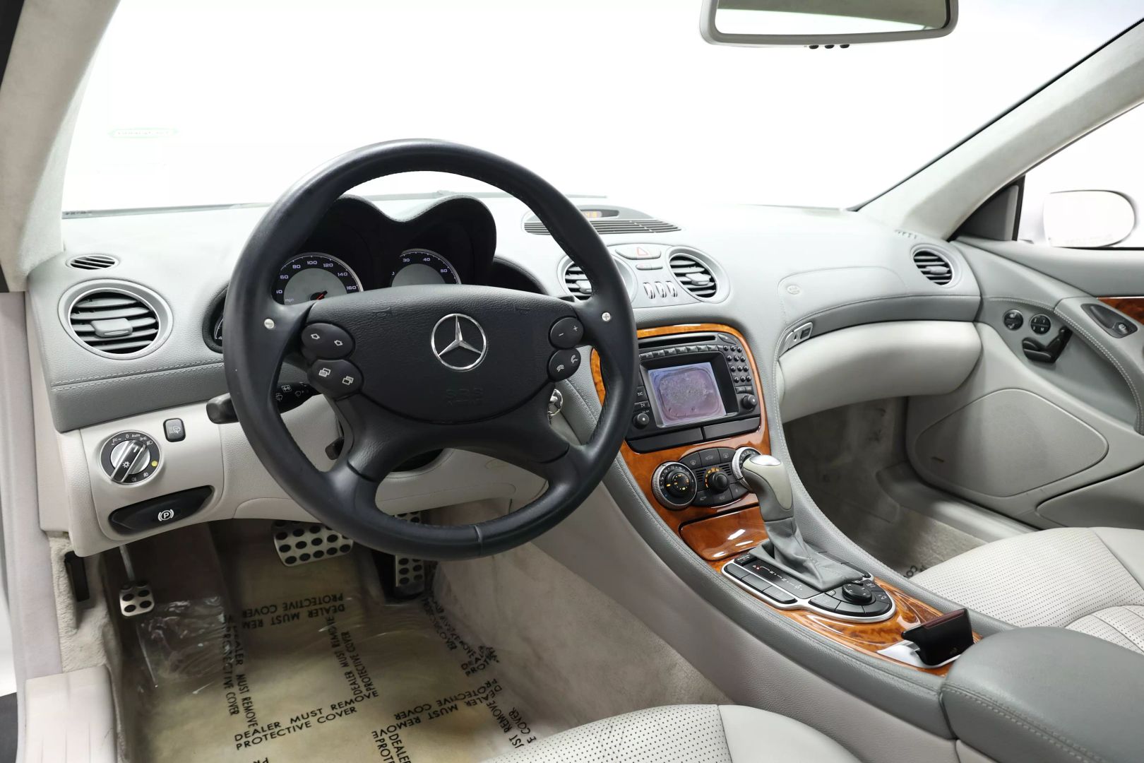 2004 Mercedes-benz Sl-class - Image 2