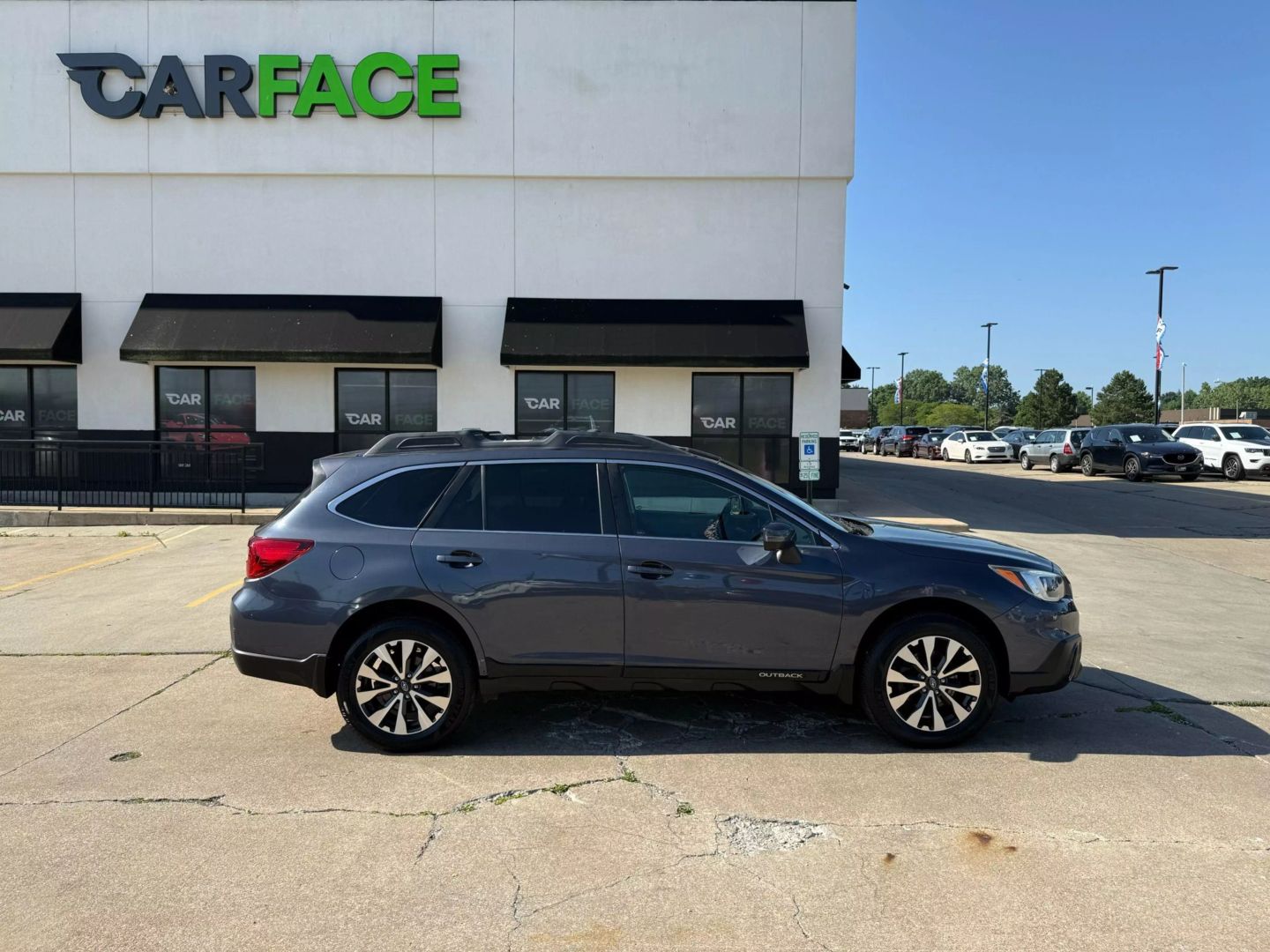 2017 Subaru Outback - Image 18