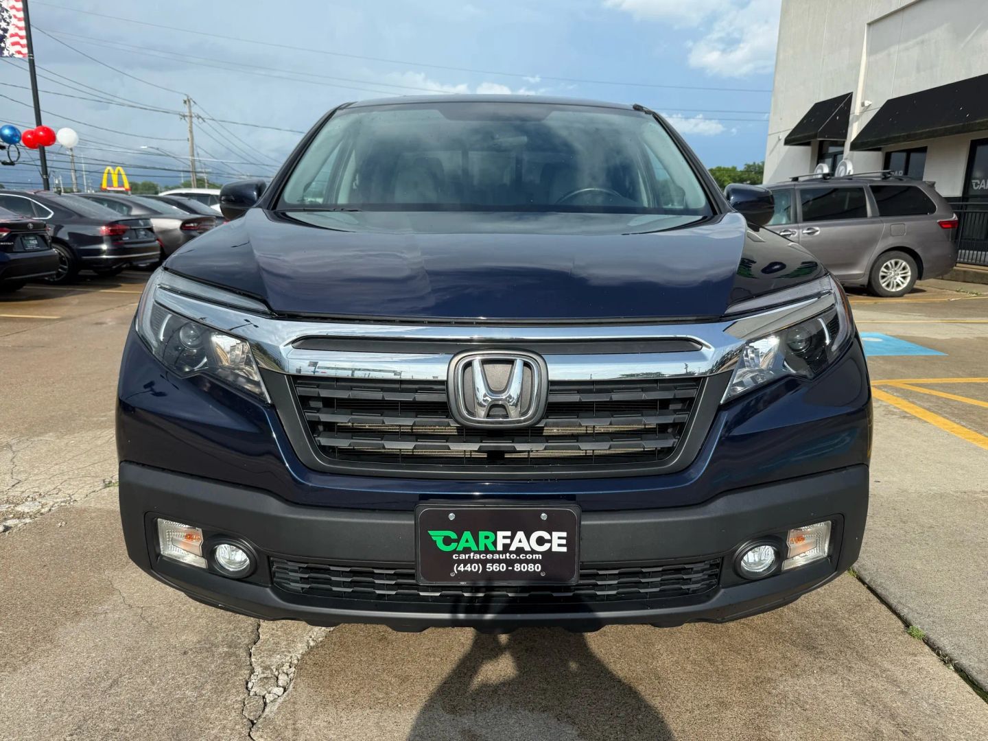 2019 Honda Ridgeline - Image 2