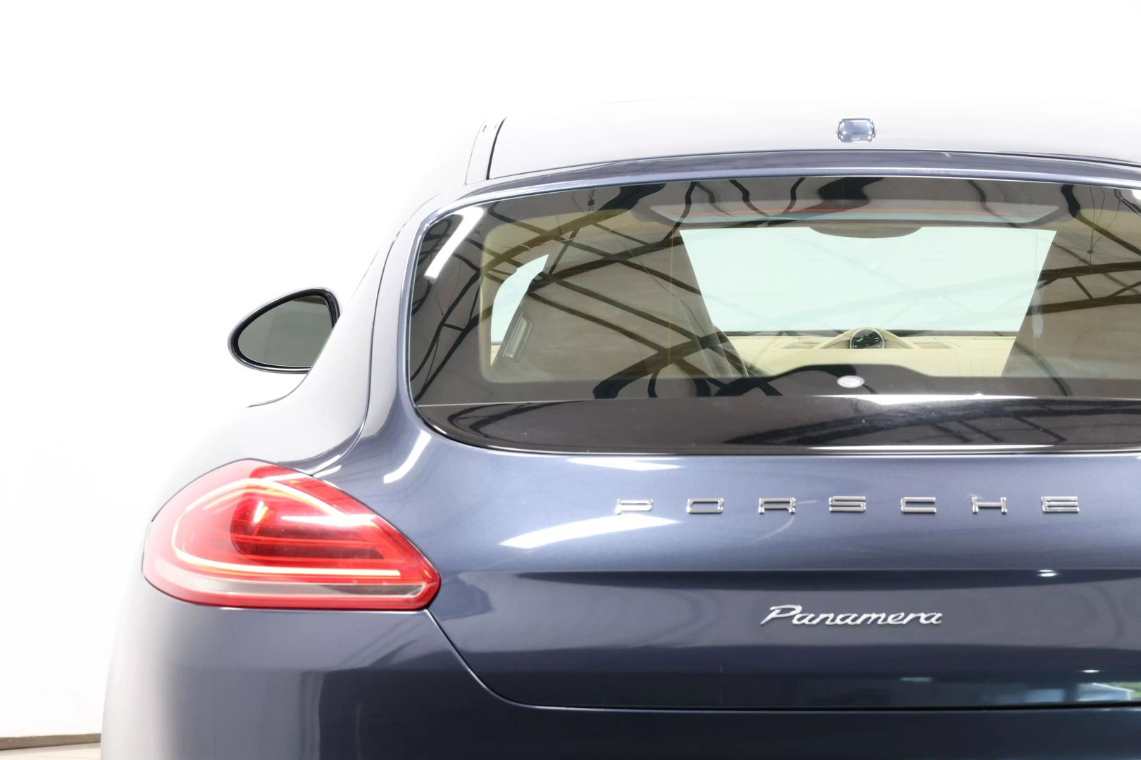 2014 Porsche Panamera - Image 62