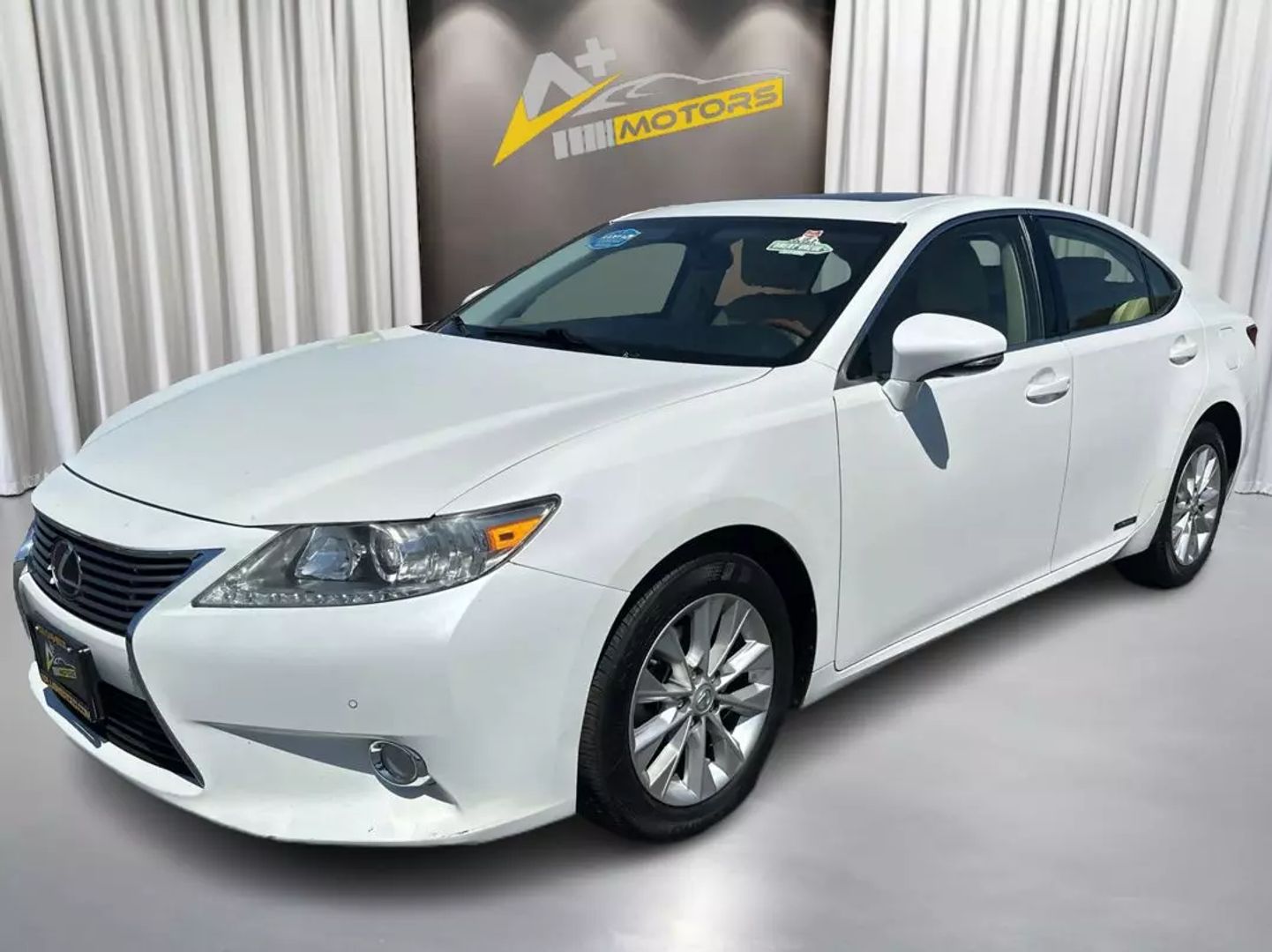 2013 LEXUS ES SEDAN 4-CYL, HYBRID, 2.5 LITER ES 300H SEDAN 4D