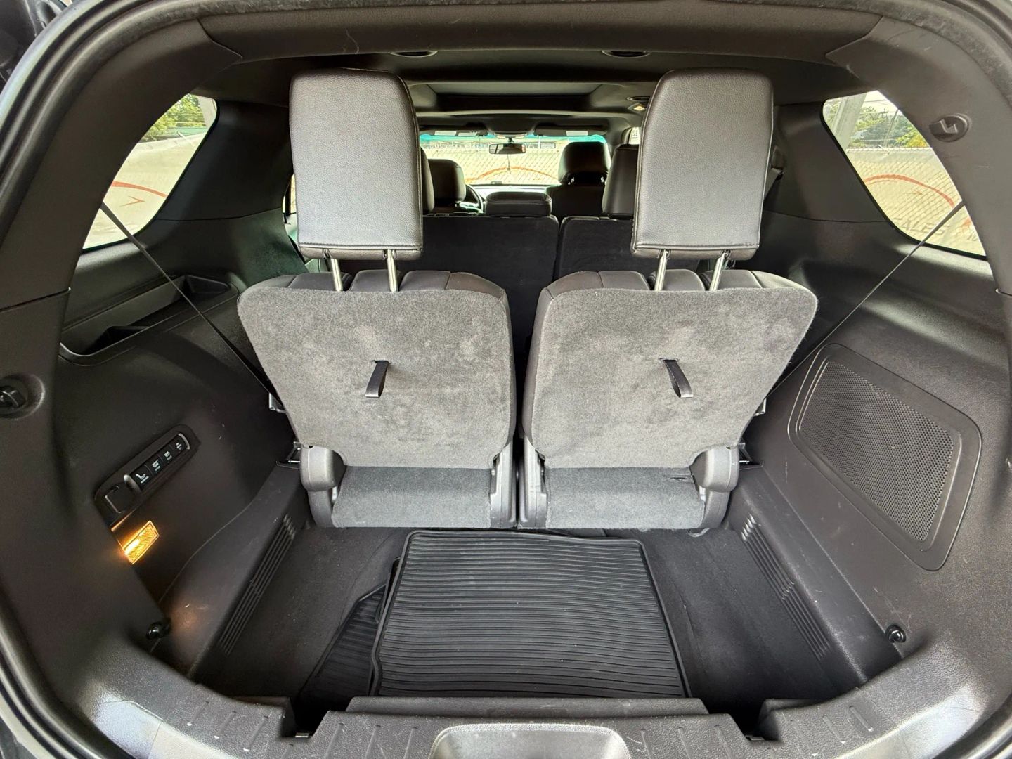 2015 Ford Explorer - Image 21