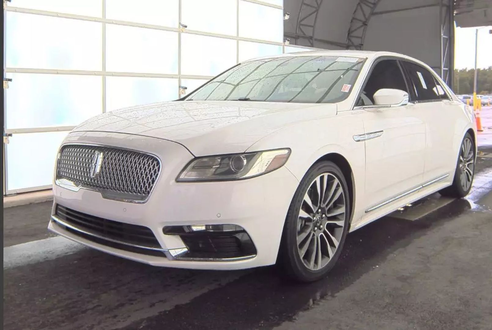 2018 Lincoln Continental - Image 1